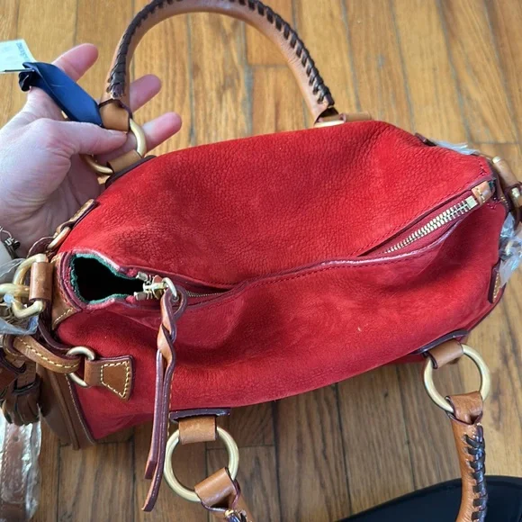 Dooney and Bourke red small jones bag nubuck leather - Picture 4 of 16
